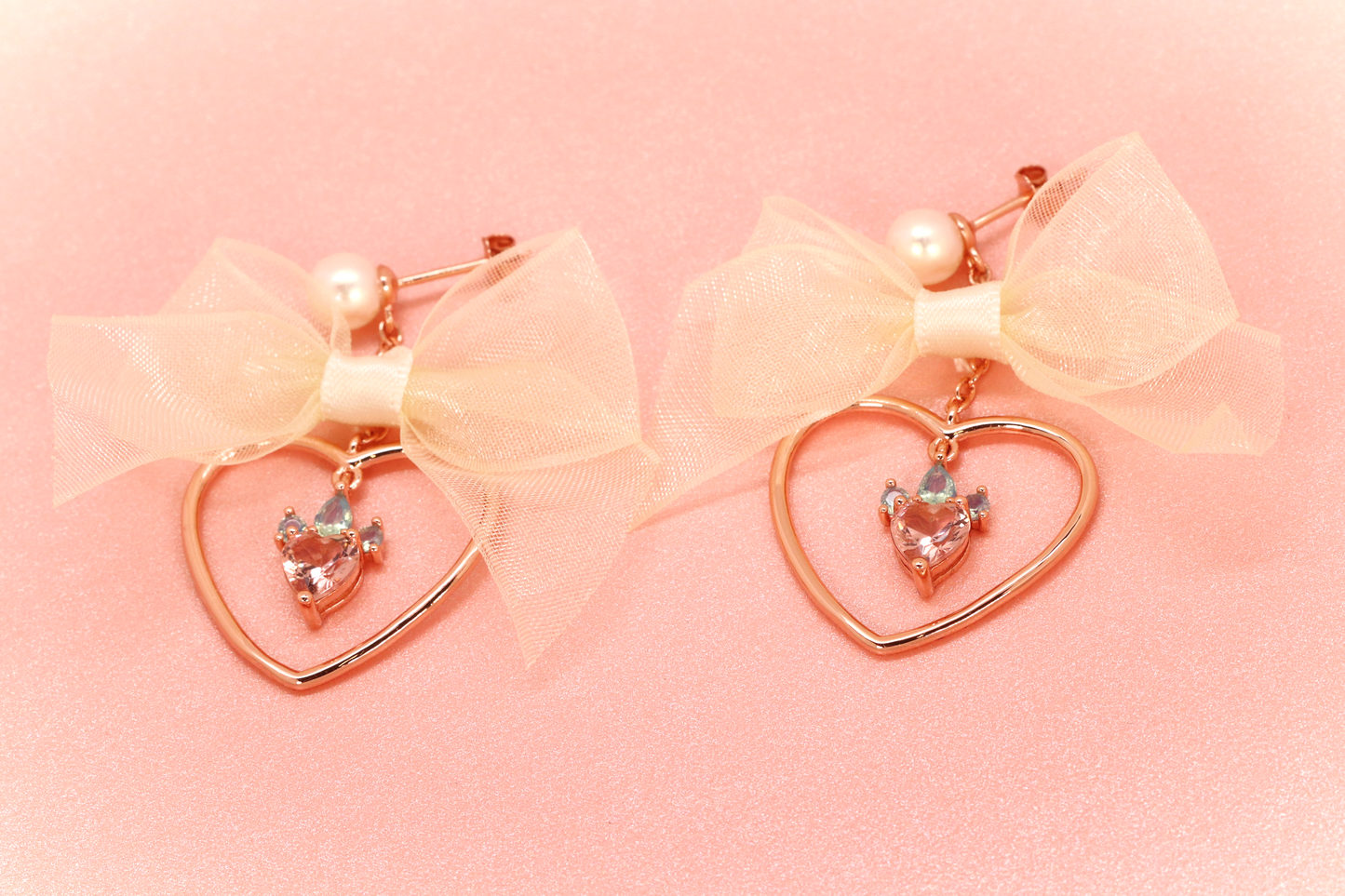 PREORDER: Strawberry Bow Earrings